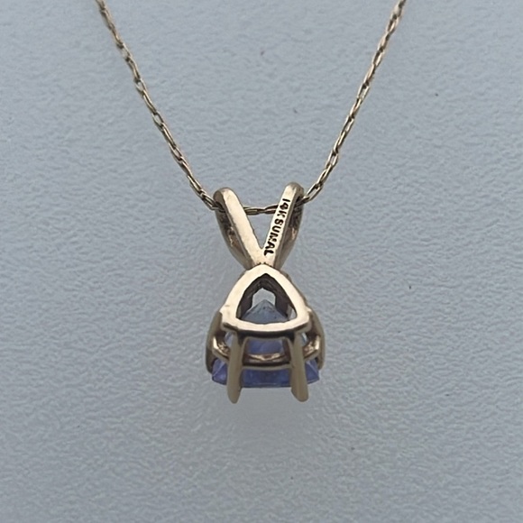 14kt Yellow Gold Tanzanite Triangle pendant and necklace - Picture 13 of 14